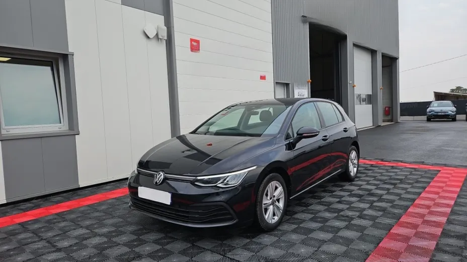 Volkswagen Golf -