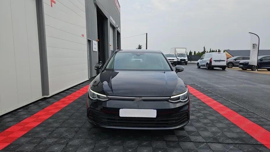 Volkswagen Golf -