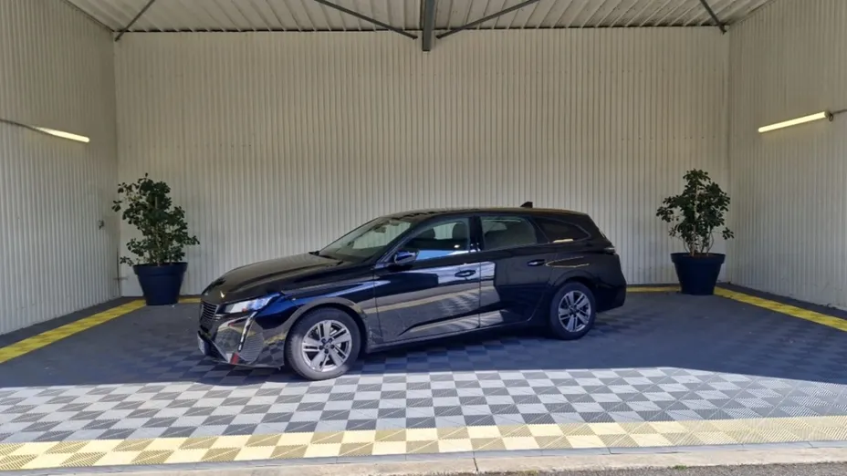 PEUGEOT 308 -