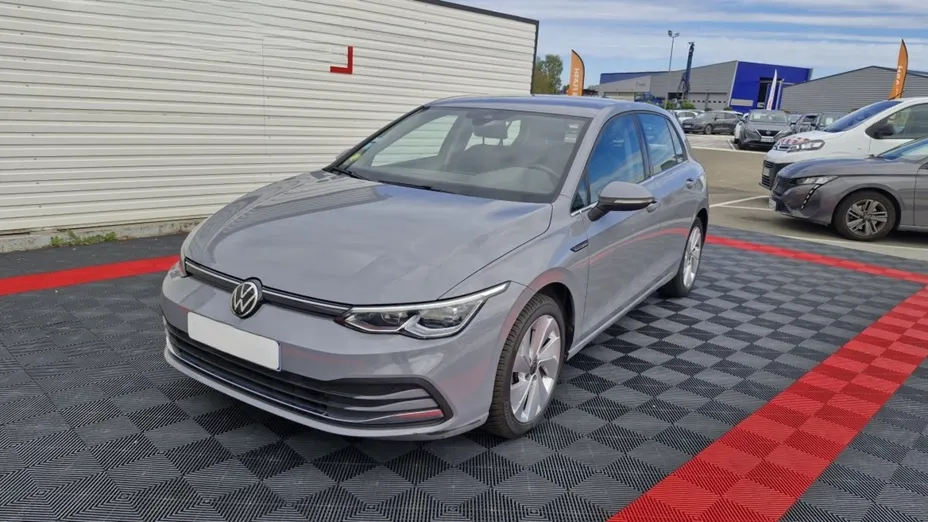 Volkswagen Golf -