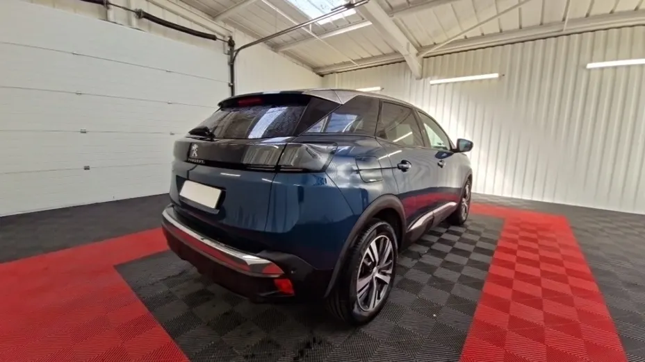 PEUGEOT 3008 -