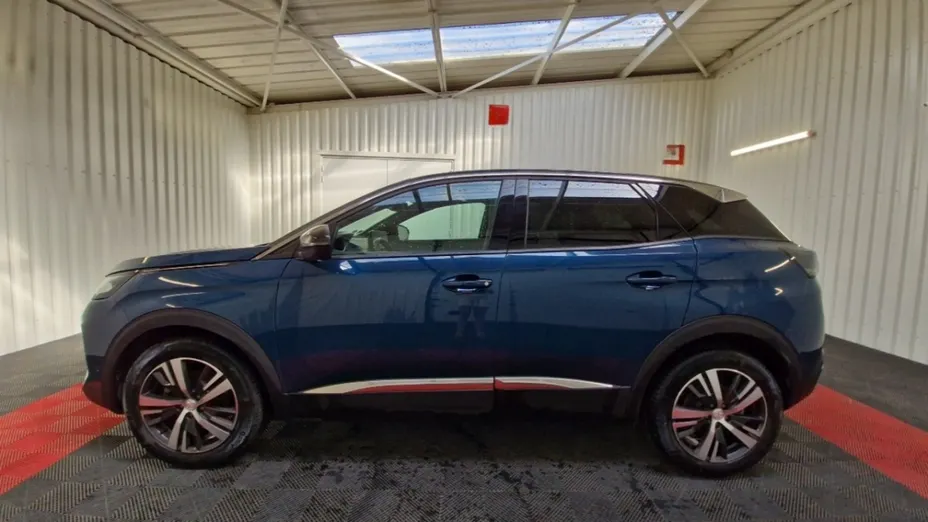PEUGEOT 3008 -