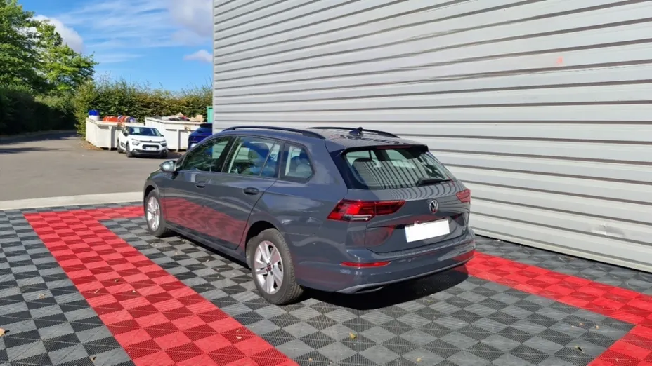 Volkswagen Golf -
