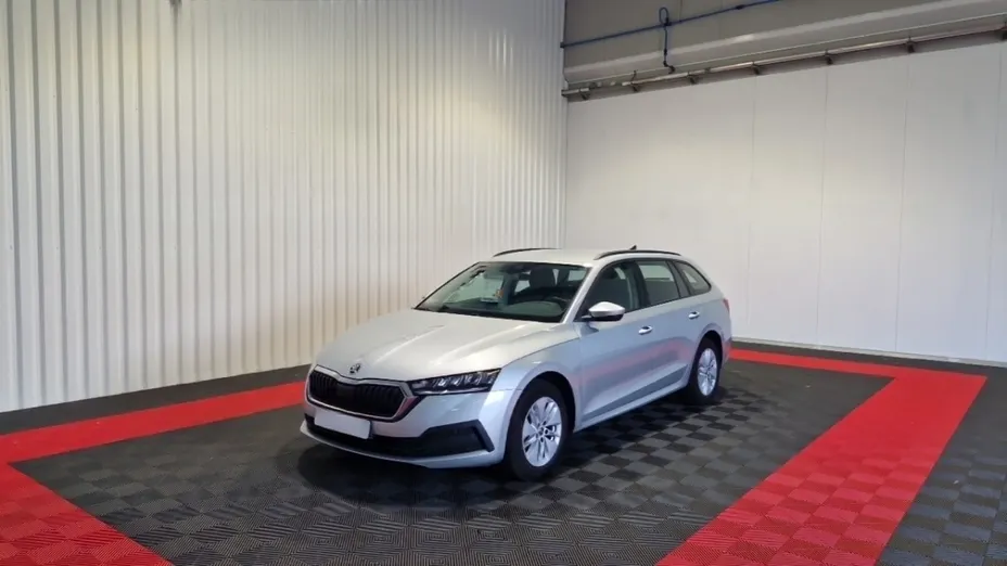 SKODA Octavia -