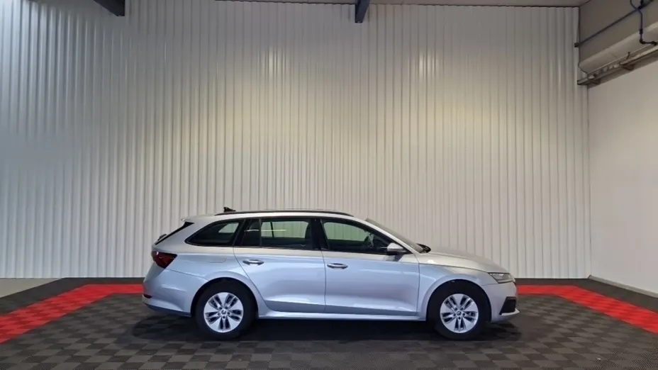 SKODA Octavia -