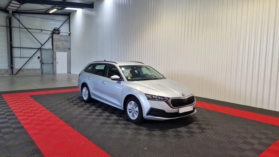 SKODA Octavia -