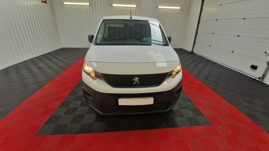 PEUGEOT Partner -