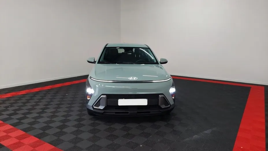 HYUNDAI Kona -