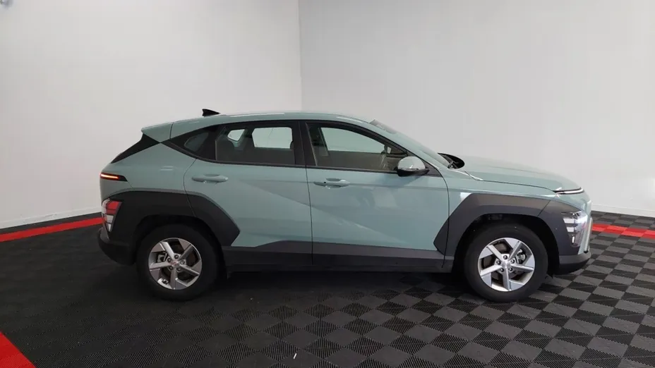 HYUNDAI Kona -
