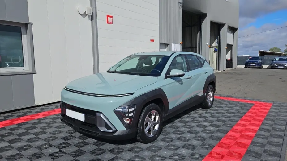 HYUNDAI Kona -