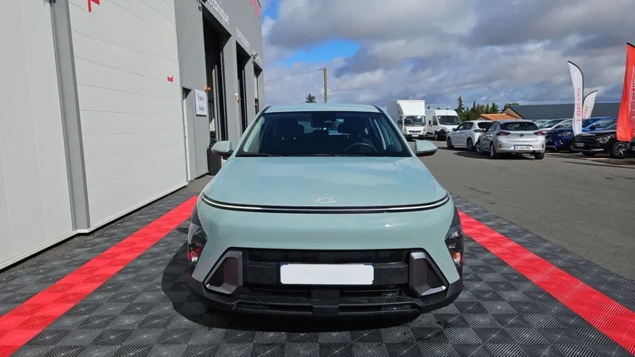 HYUNDAI Kona -
