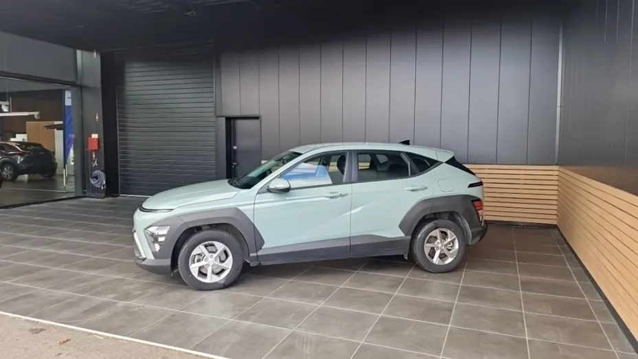HYUNDAI Kona -