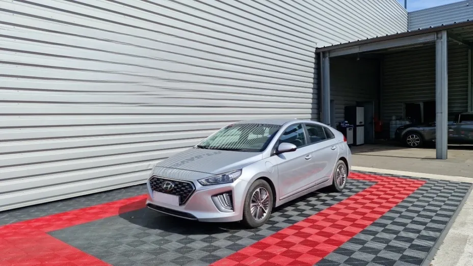 HYUNDAI Ioniq -