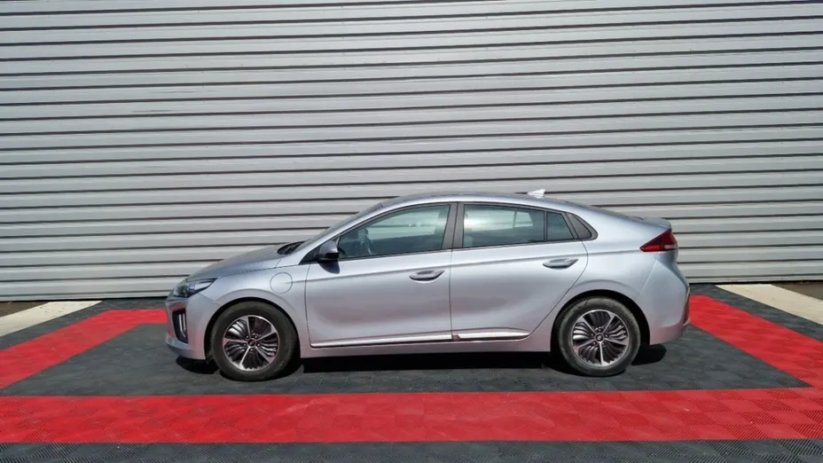 HYUNDAI Ioniq -