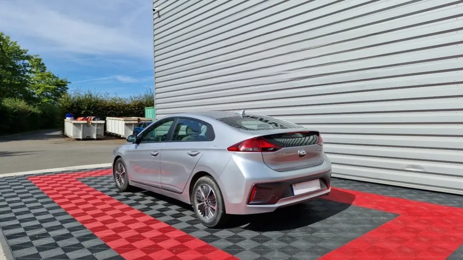 HYUNDAI Ioniq -
