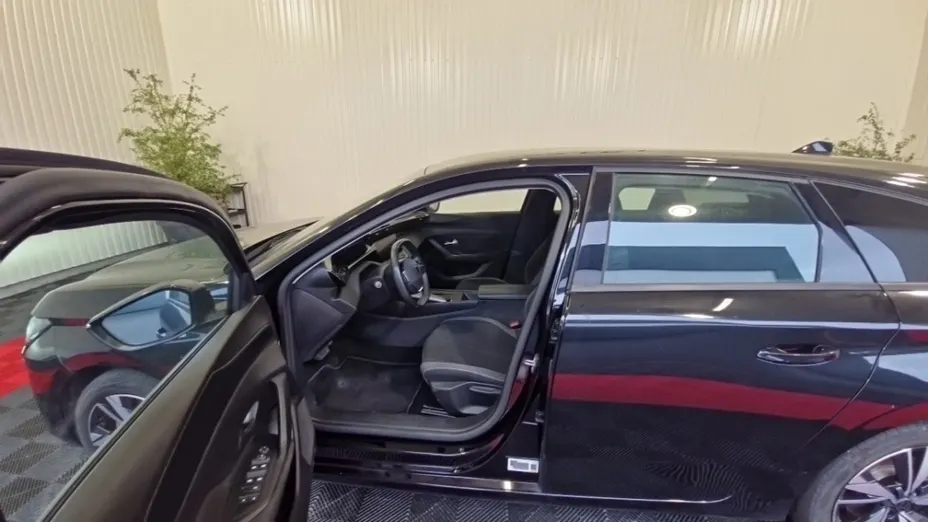 PEUGEOT 308 -