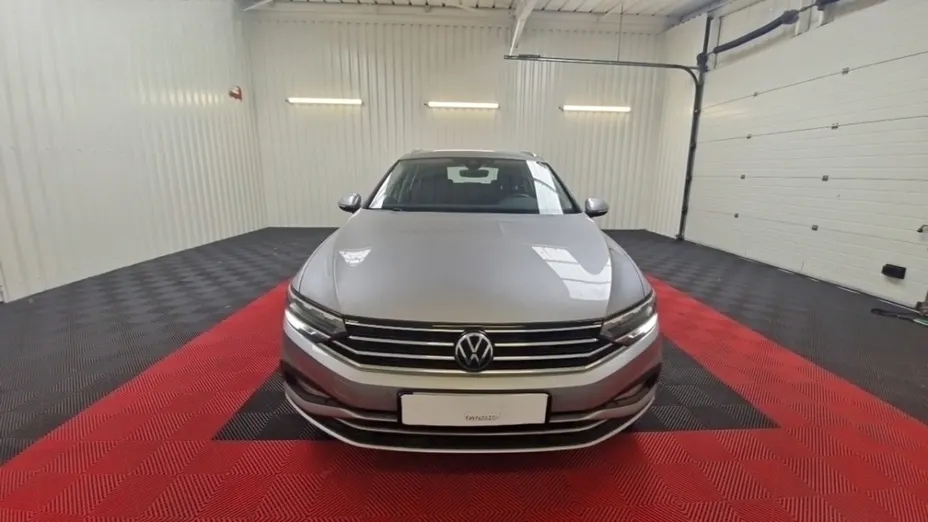 Volkswagen Passat -