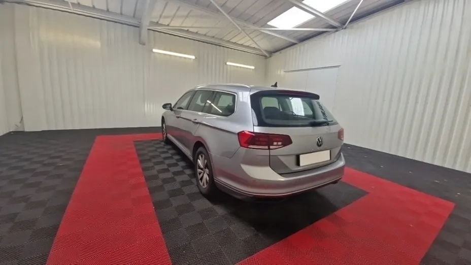 Volkswagen Passat -