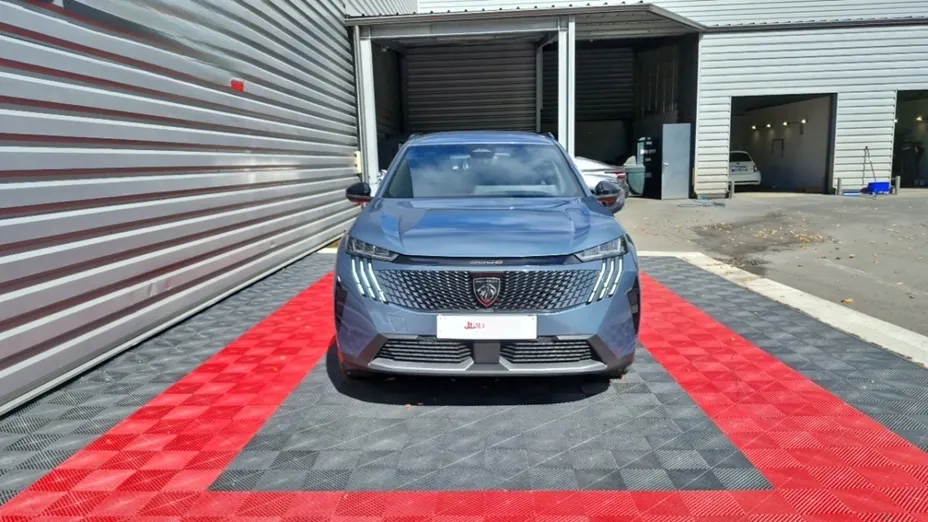 PEUGEOT 5008 -