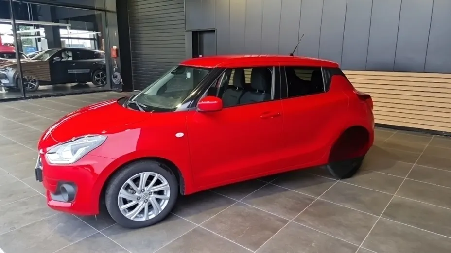 SUZUKI Swift -