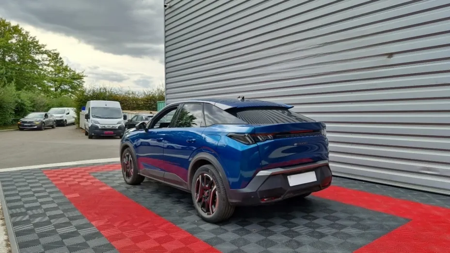 PEUGEOT 3008 -