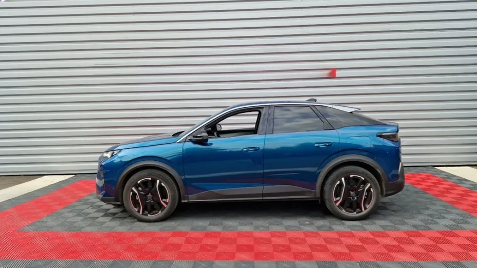 PEUGEOT 3008 -