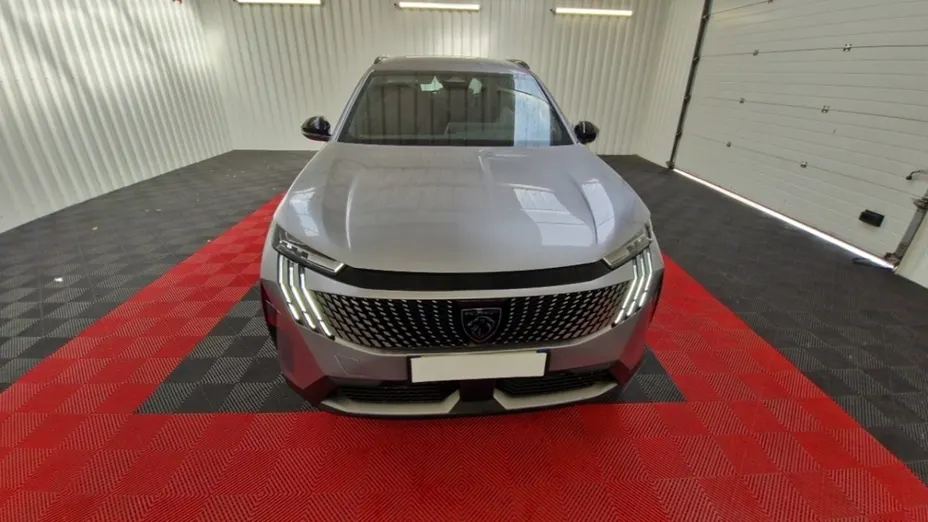 PEUGEOT 5008 -
