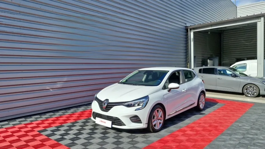 RENAULT Clio -
