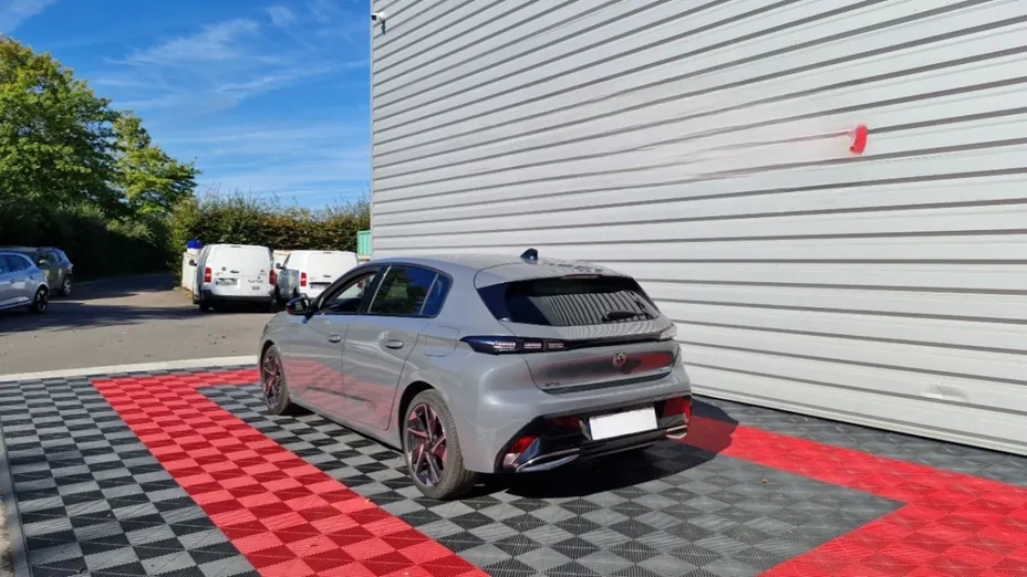 PEUGEOT 308 -