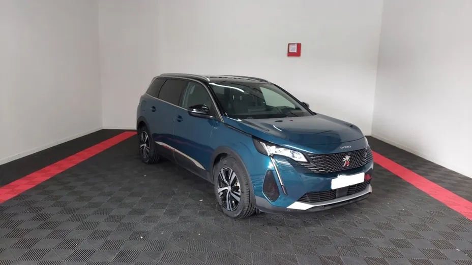 PEUGEOT 5008 -
