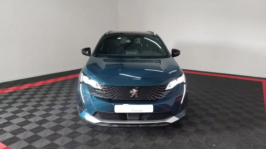PEUGEOT 5008 -