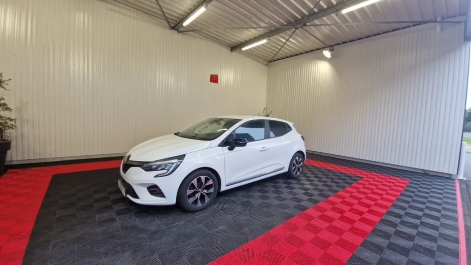 RENAULT Clio -