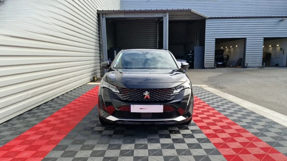 PEUGEOT 3008 -