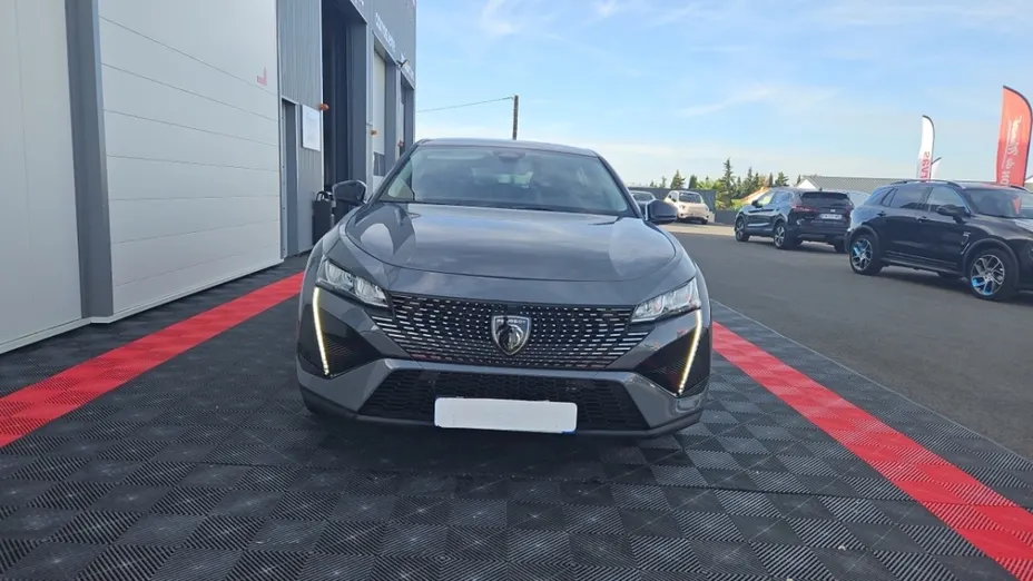 PEUGEOT 408 -