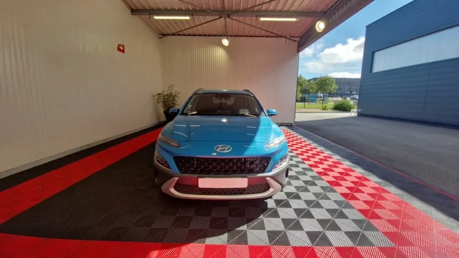 HYUNDAI Kona -
