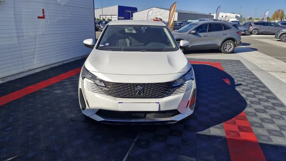 PEUGEOT 3008 -