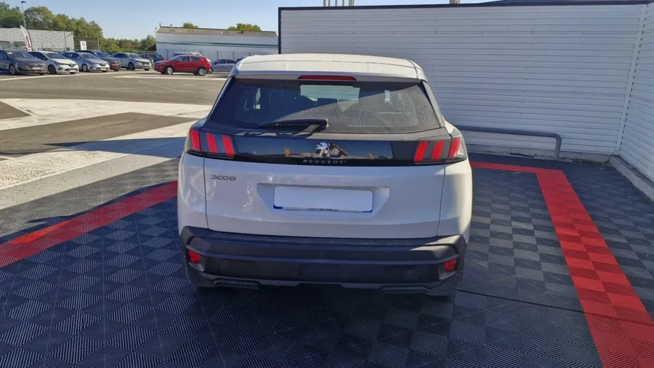 PEUGEOT 3008 -