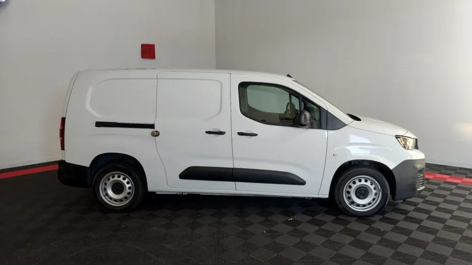 PEUGEOT Partner -