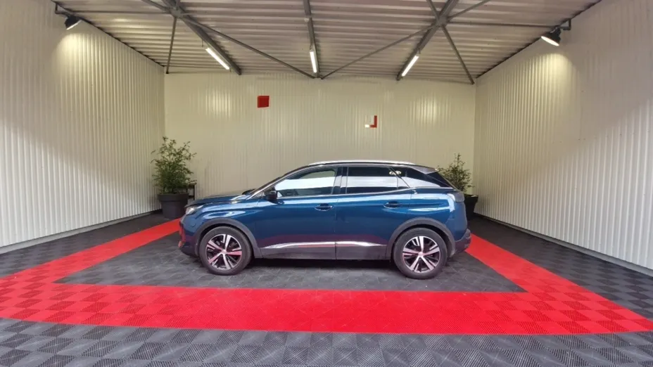 PEUGEOT 3008 -