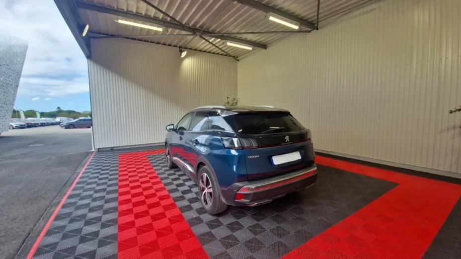 PEUGEOT 3008 -