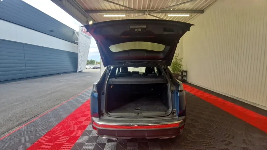 PEUGEOT 3008 -