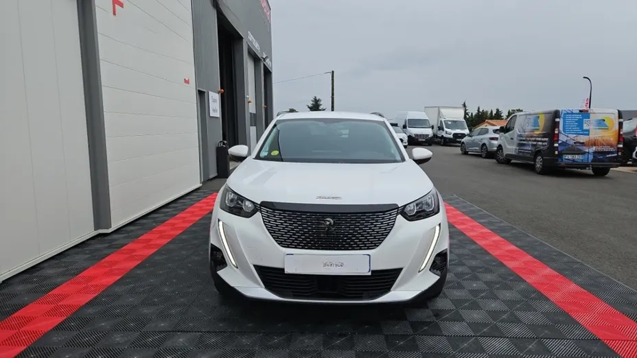 PEUGEOT 2008 -