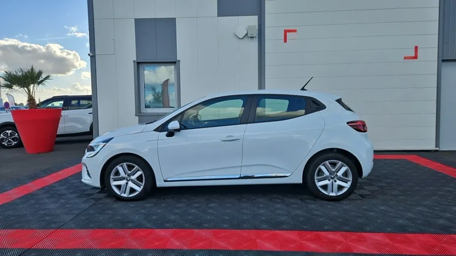 RENAULT Clio -