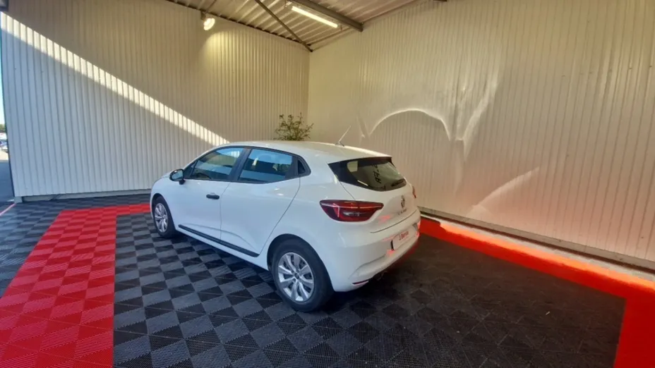 RENAULT Clio -
