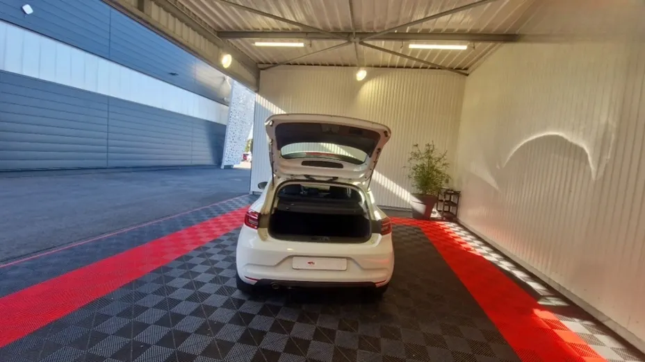 RENAULT Clio -