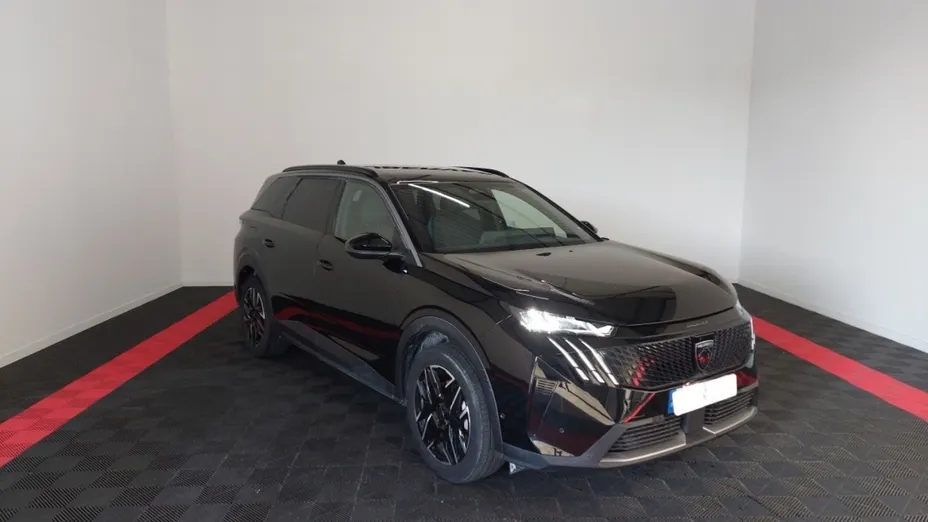 PEUGEOT 5008 -