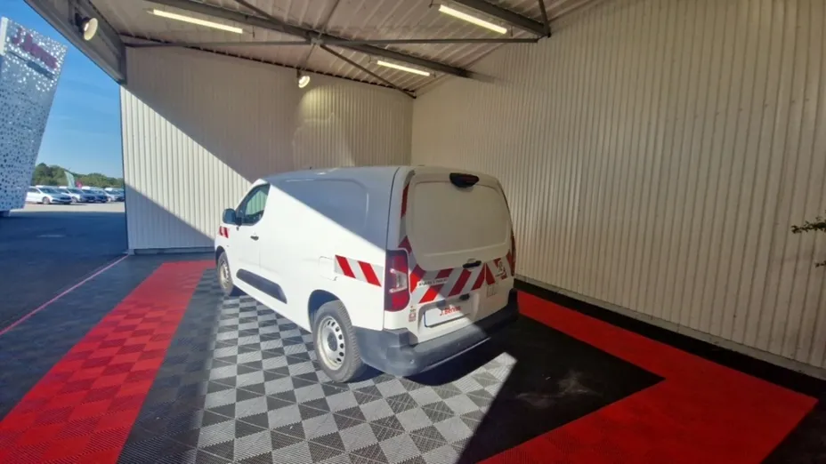 PEUGEOT Partner -