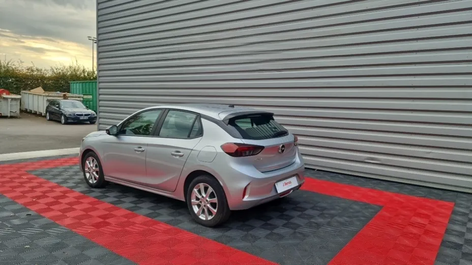 OPEL Corsa -