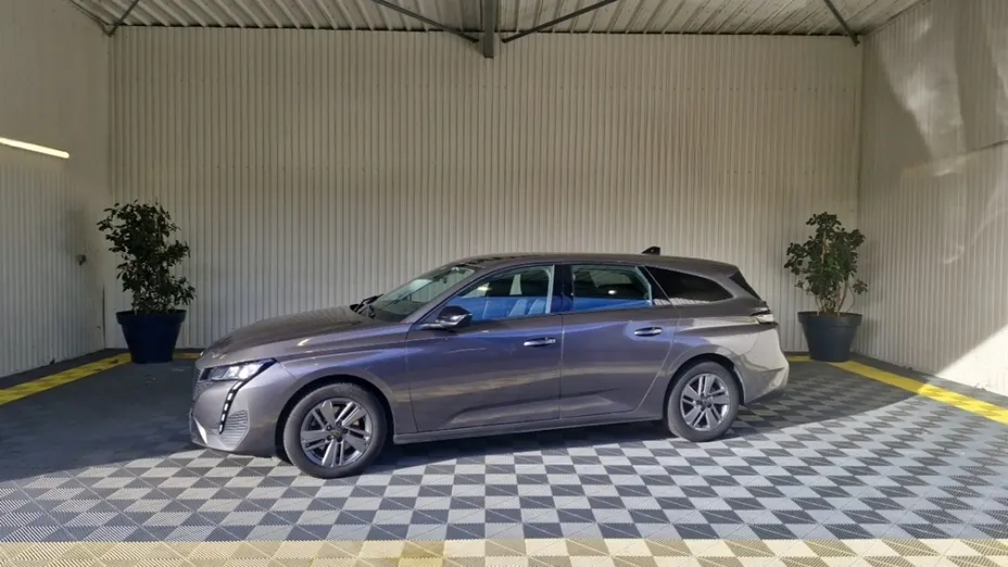 PEUGEOT 308 -