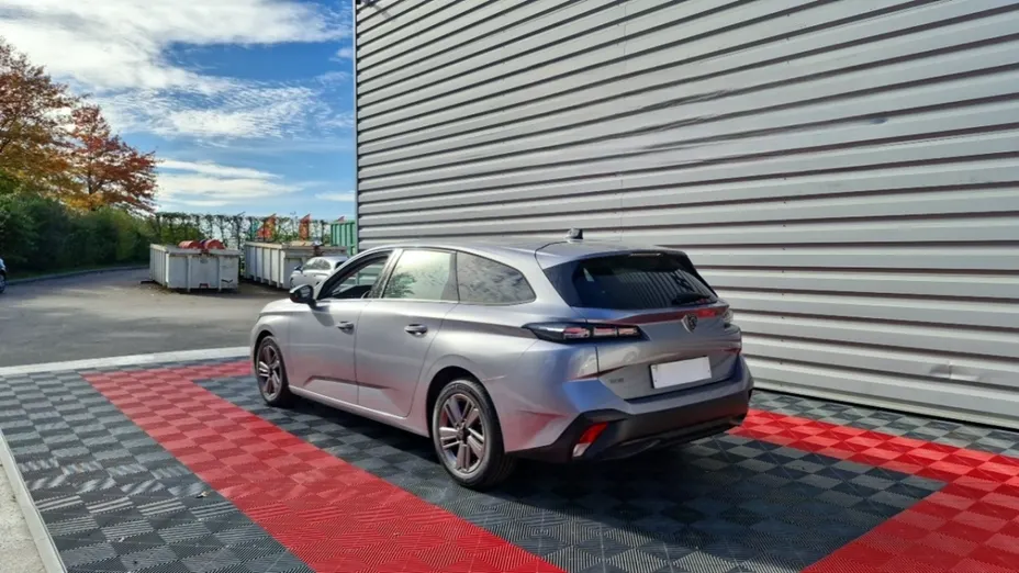 PEUGEOT 308 -
